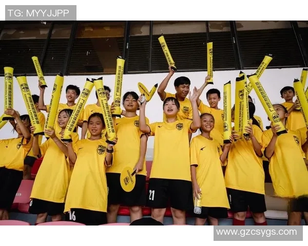 广州足球队速度变革引发热议球迷期待新篇章的崛起与挑战