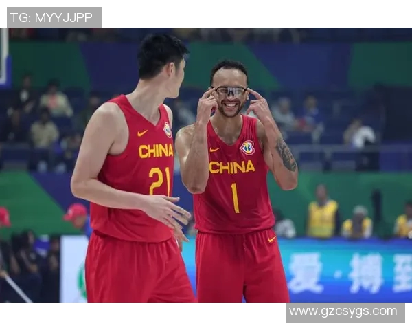 中国男篮迎战安哥拉队全力争胜展现团队实力与拼搏精神